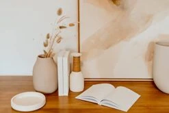 Kigan Home Linen Covered Decorative Books, Set Of 3 (Pearl White) - Fabric Covered Book Set Home Decor For Shelves, Fireplace Mantel, Coffee Table, Console/Bedside Table Or Farmhouse Tiered Tray -Amazon Store 31acIv47rpL