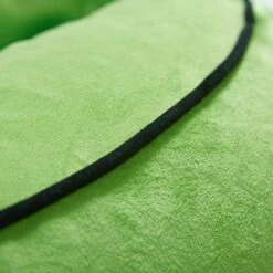 Idea Nuova Nintendo Super Mario Yoshi Micromink Bean Bag Chair -Amazon Store 41Jmc0i8LaL