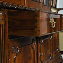 Niagara Furniture NDRC013 Chippendale Mahogany Breakfront -Amazon Store 51HrGS9W1fL