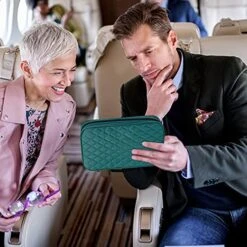 DVD Case CD Case Holder - 96 Capacity Portable Carrying DVD Disc Storage Case Hard CD Case Holder Wallet Binder Booklet Organizer For Car Office Home Travel | Movie Media Audio Music (Green) 14 DVD Case CD Case Holder - 96 Capacity Portable Carrying DVD Disc Storage Case Hard CD Case Holder Wallet Binder Booklet Organizer For Car Office Home Travel | Movie Media Audio Music (Green) -Amazon Store 51kRN8YFErL